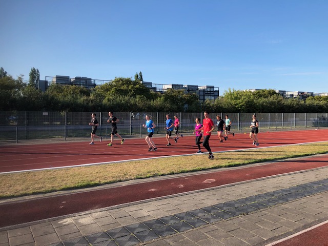 TRAININGEN ATLETIEKBAAN 
